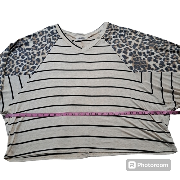 Haptics Size 1X Mixed Print Contrast Trim Top - Picture 2 of 8